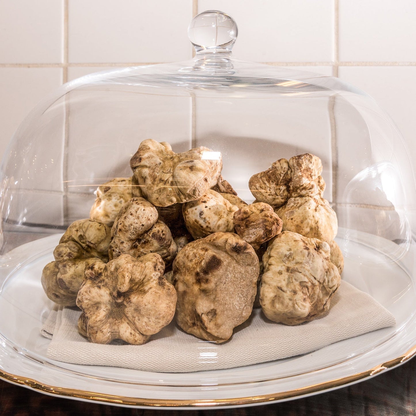Fresh White Truffle - Tuber Magnatum